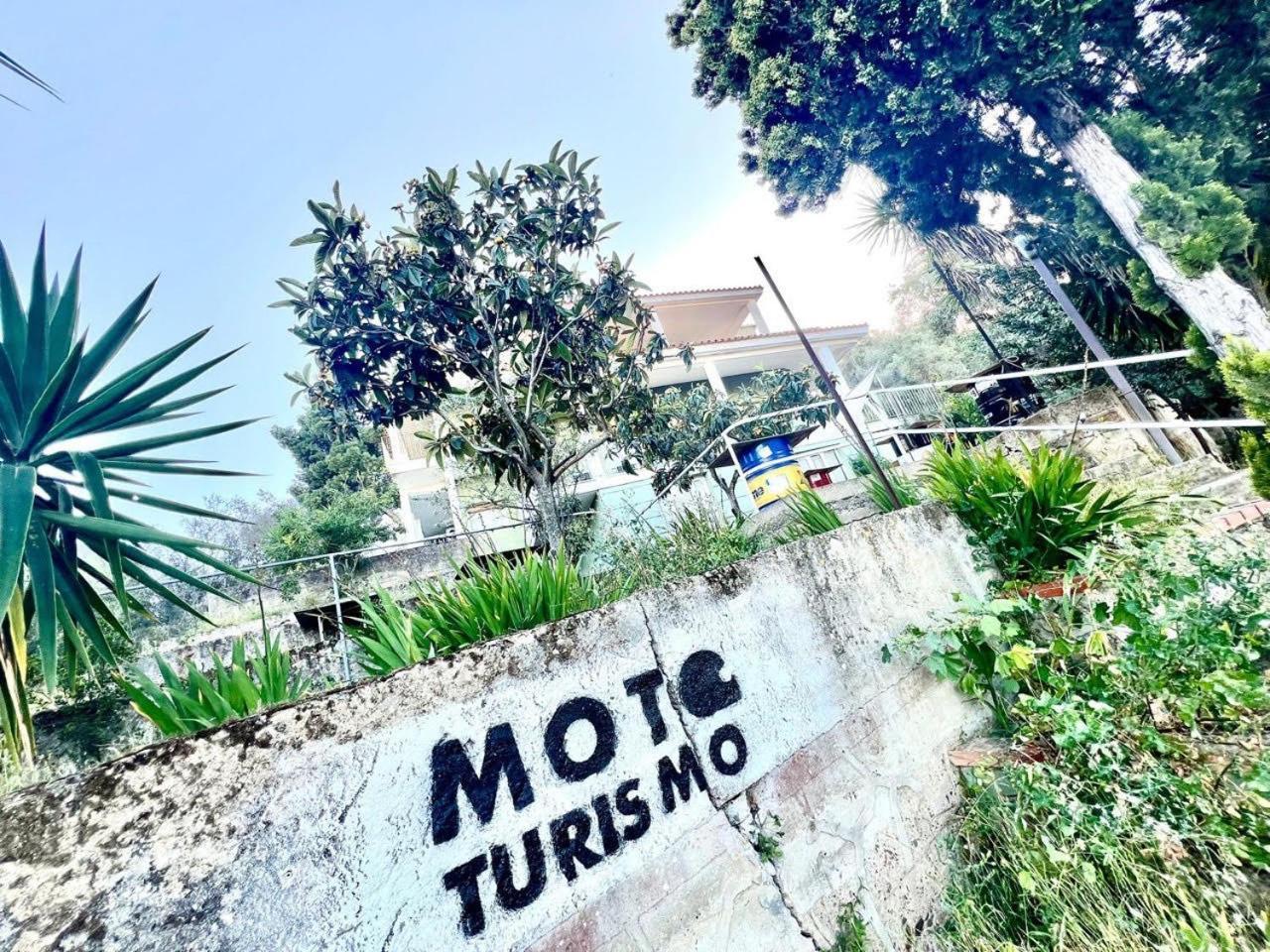 Mototurismo - Alla Scoperta Della Sardegna サッロク エクステリア 写真